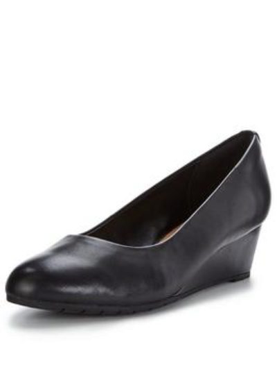 Clarks Vendra Bloom Low Wedge Shoe - Black